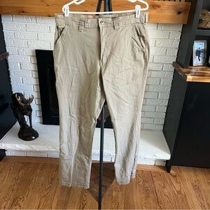 Duluth Trading Co Men's Khaki Chinos